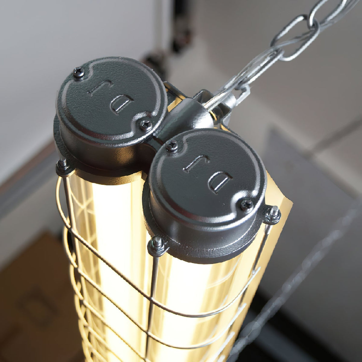 Contemporary Tubular Glass LED Pendant – Metal & Glass Island Light for Kitchen & Dining | Thomler