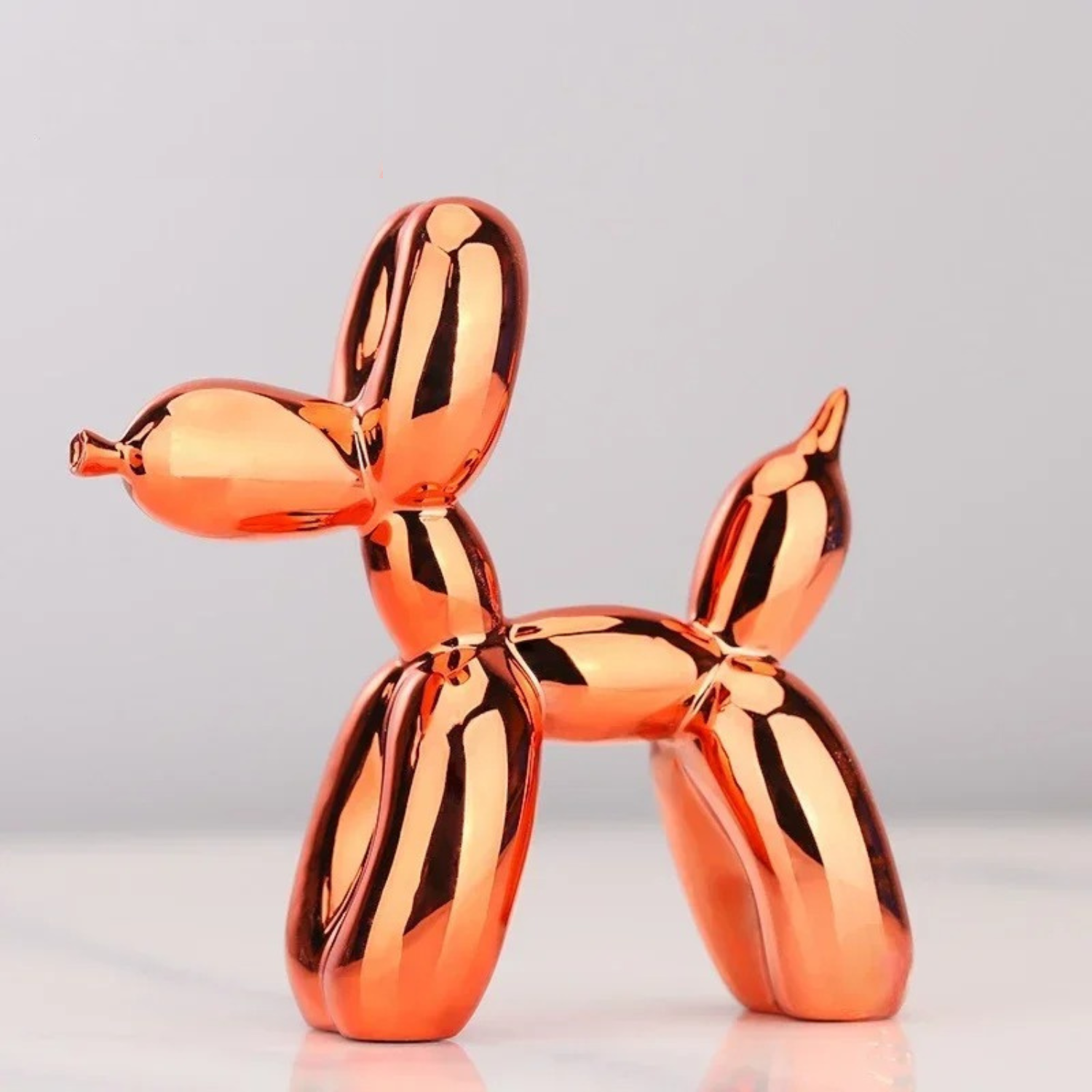Resin Balloon Dog Sculpture – Modern Pop Art Figurine for Shelf, Desk & Home Decor in 3 Sizes | Thomler