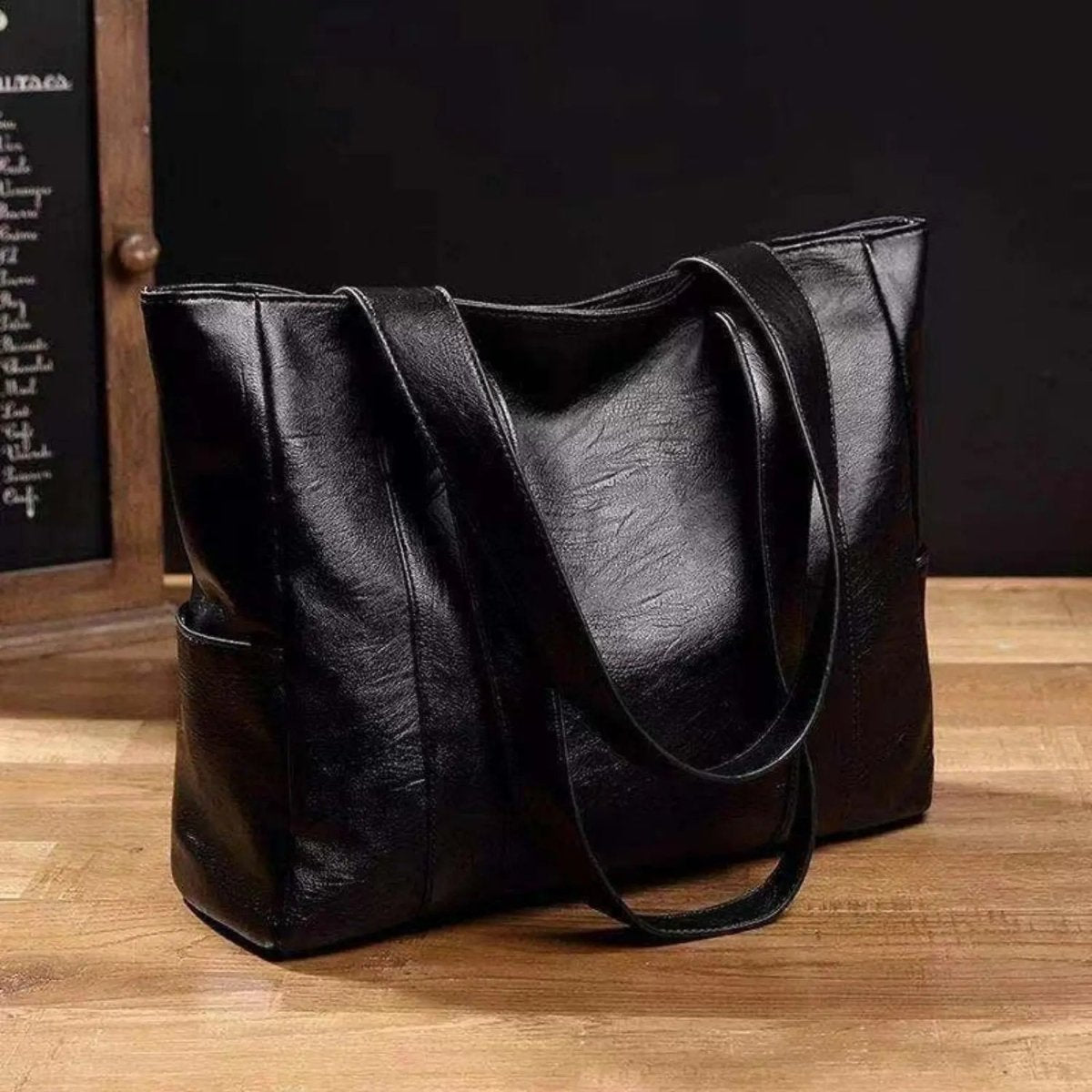 Classic PU Leather Handbag with Zip Closure & Multiple Pockets for Women – Daily Carryall with Comfortable Straps | Thomler