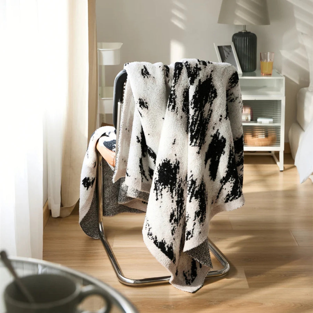Chunky Textured Knit Blanket – Two-Tone Woven Accent Throw for Couch & Bed – Machine Washable Cotton-Poly Blend – Scandinavian Style Home | Thomler