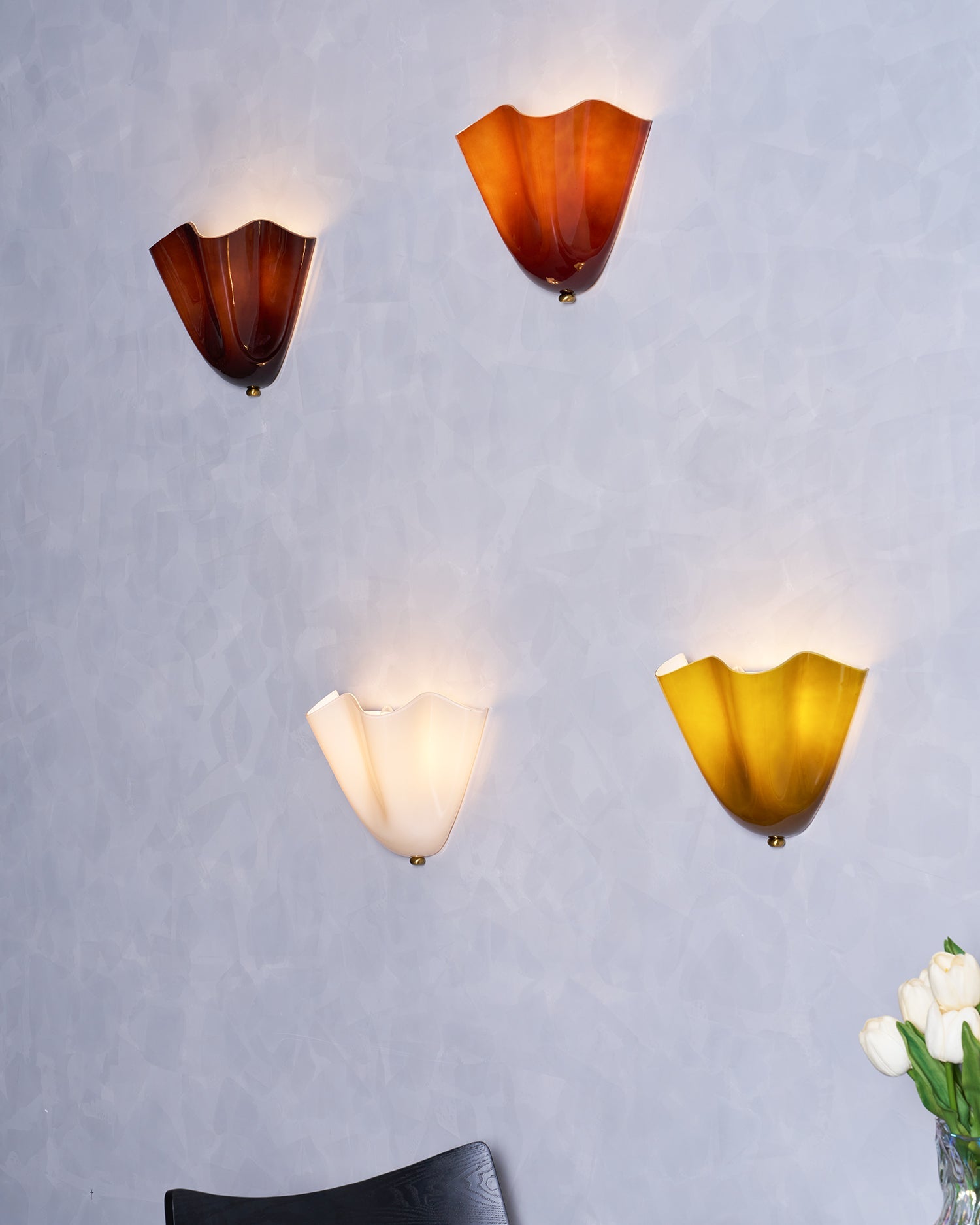 Wall Lamp Glass 11 in Hand Blown Petal Shade Bedroom Hallway Decorative Sconce Lighting Fixture | Thomler