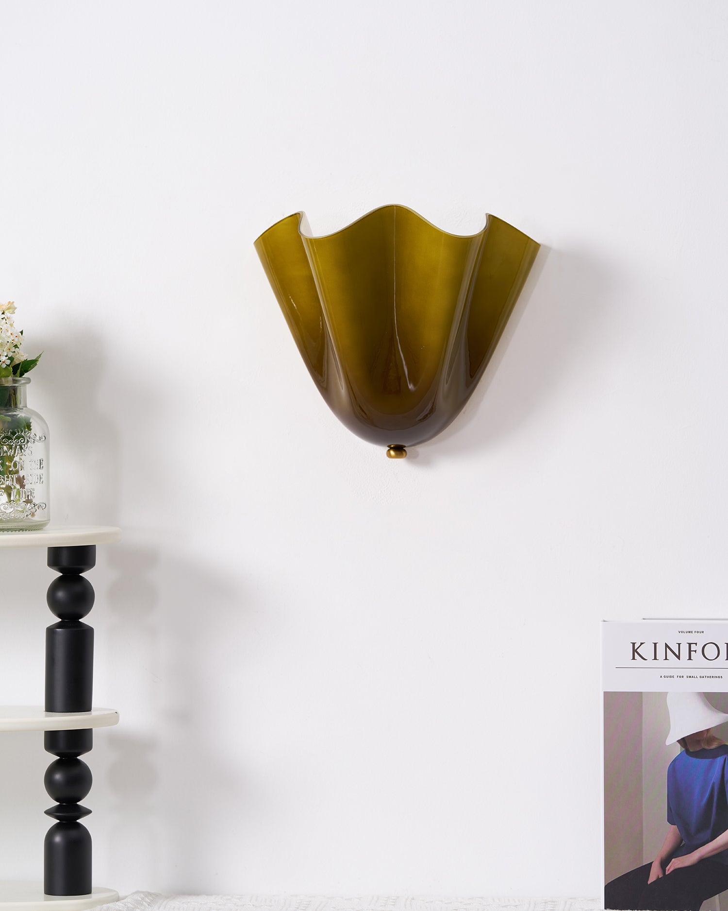 Wall Lamp Glass 11 in Hand Blown Petal Shade Bedroom Hallway Decorative Sconce Lighting Fixture | Thomler