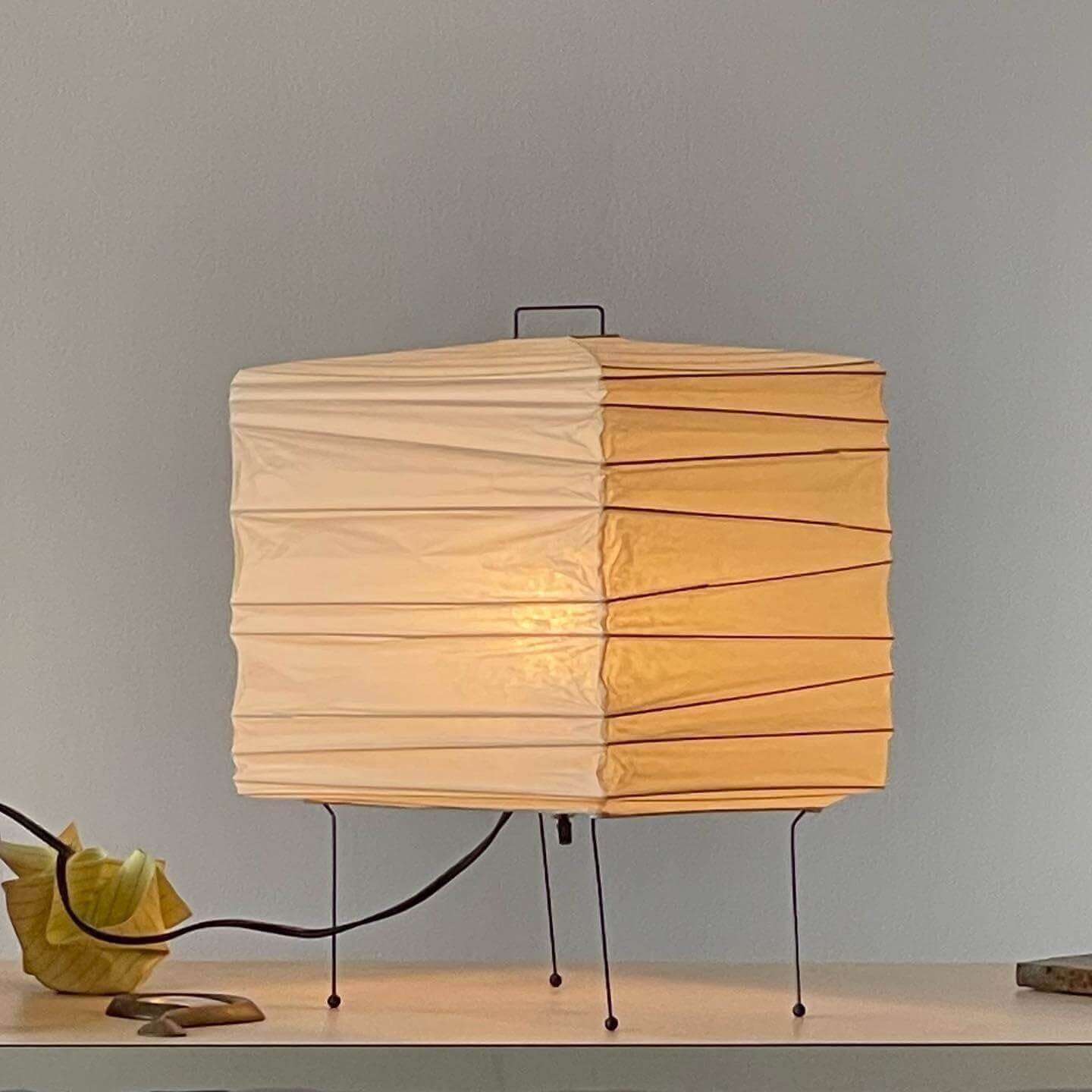 Table Lamp Washi Paper 9 in x 15 in Black Wire Legs Indoor Lighting Modern Cube Design Decorative Accent | Thomler