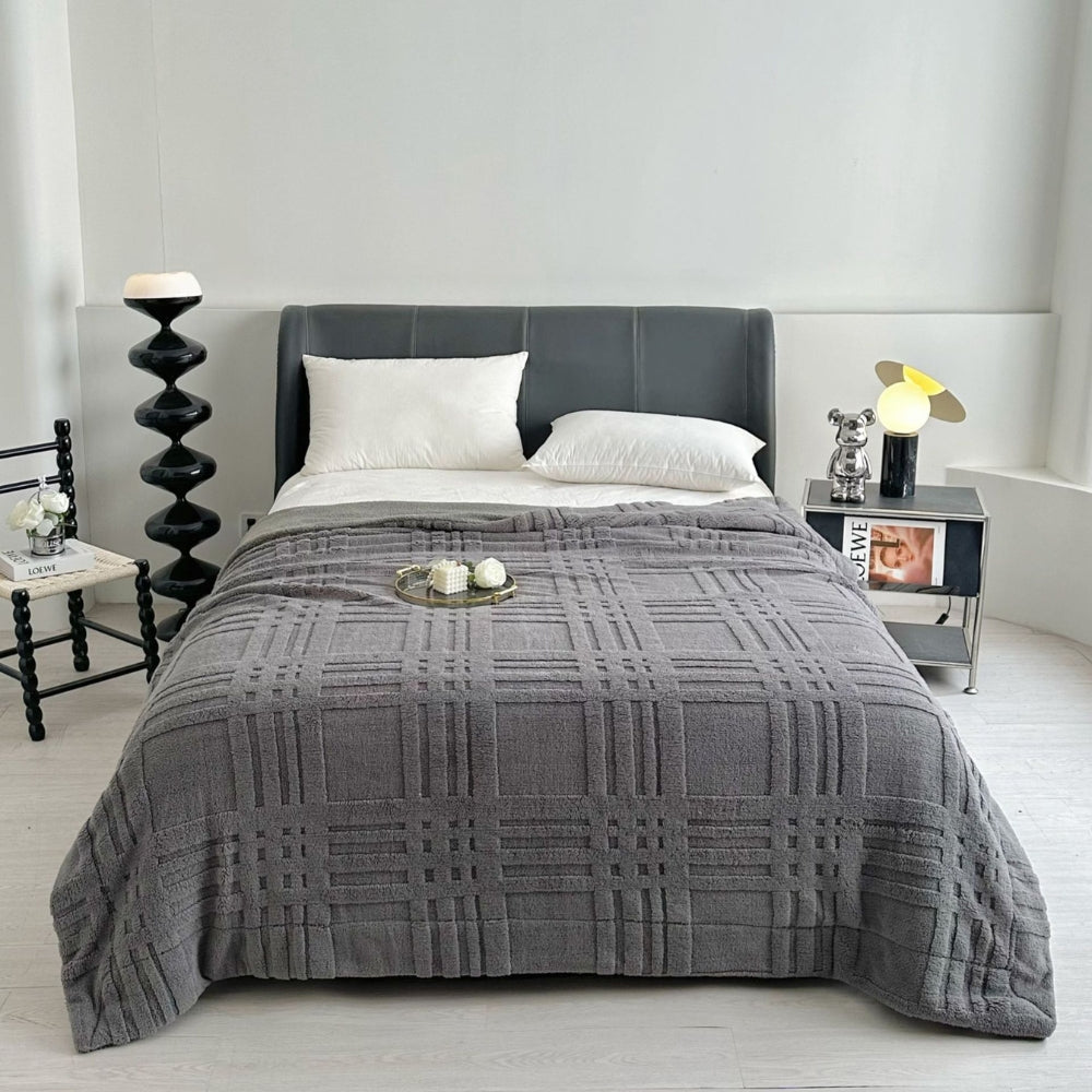 Double-Layer Microfiber Throw Blanket with Raised Checkered Texture for Couch, Bed & Year-Round Comfort – Lightweight Plush Knit in 7 Colors | Thomler
