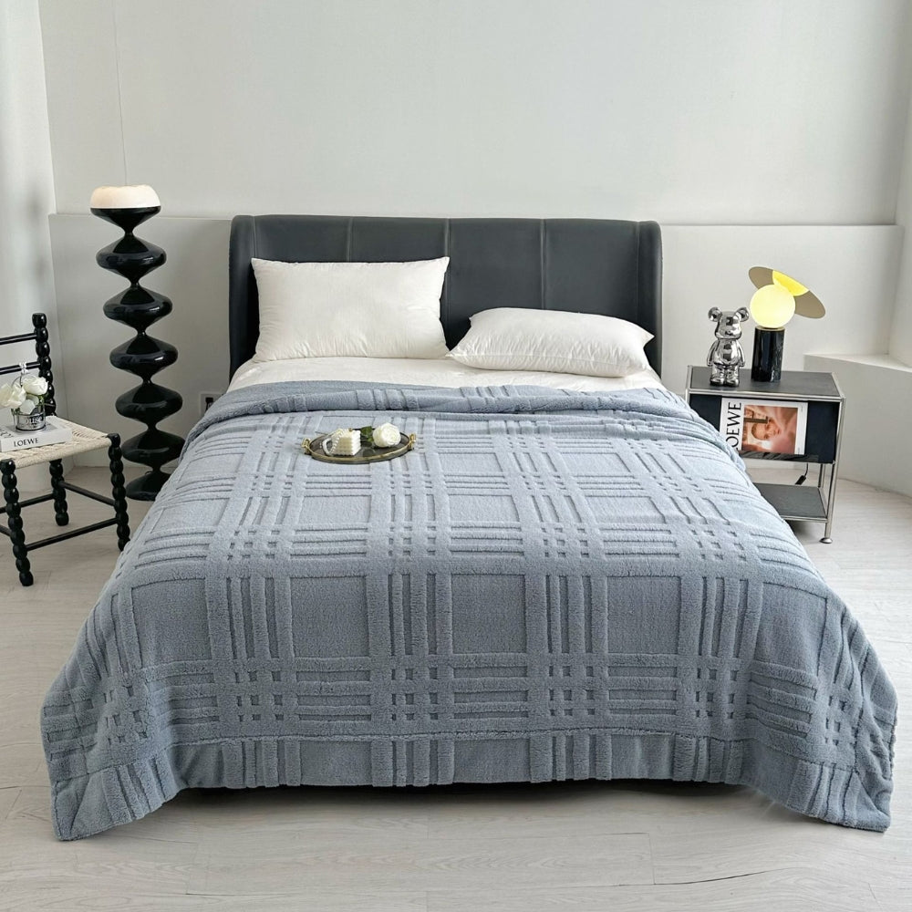 Double-Layer Microfiber Throw Blanket with Raised Checkered Texture for Couch, Bed & Year-Round Comfort – Lightweight Plush Knit in 7 Colors | Thomler