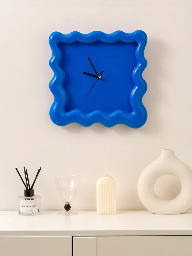 Wandklok Wit Golvend Frame 30cm Minimalistisch ABS Woonkamer Slaapkamer Modern | Sansoti