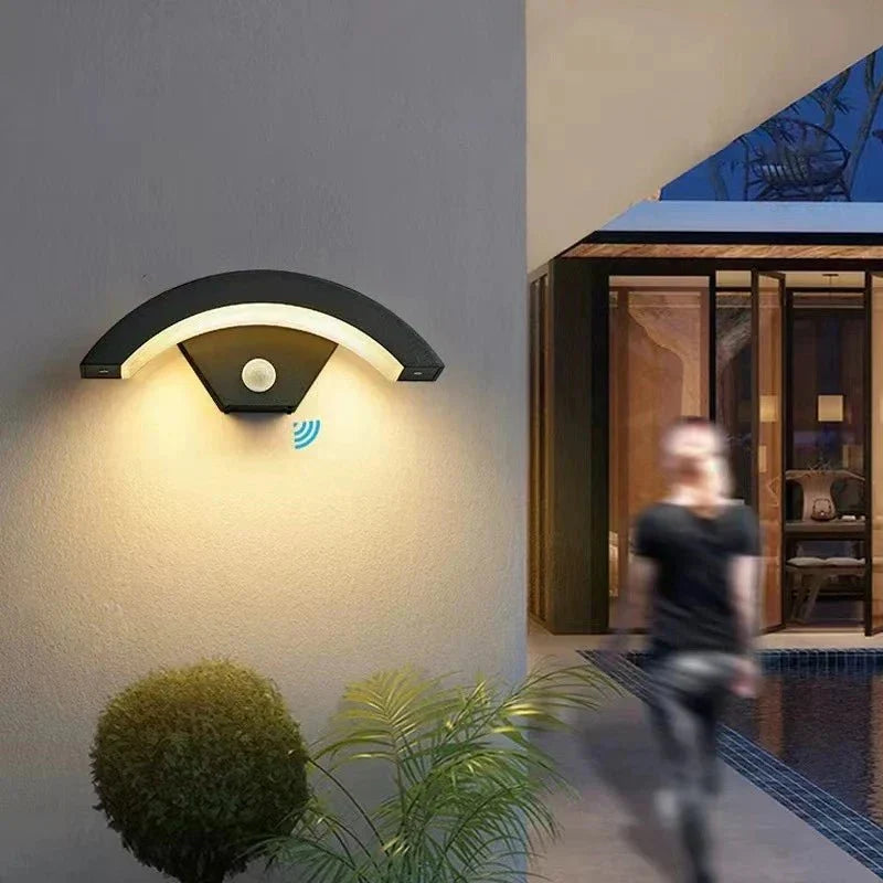 Outdoor Motion Sensor Wall Sconce – Weatherproof LED Security Light with Curved Aluminum Design for Patio, Entryway & Garden Path Lighting | Thomler