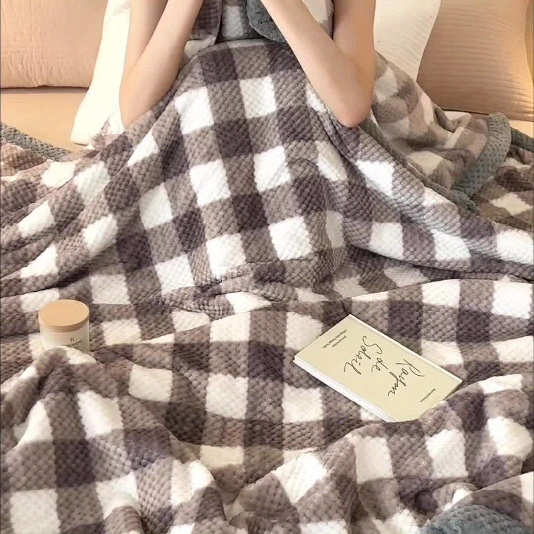 Ultra-Soft Plaid Fleece Throw Blanket for Couch & Bed – Cozy, Lightweight & Machine Washable – Winter Home Decor Accent for Living Room | Thomler