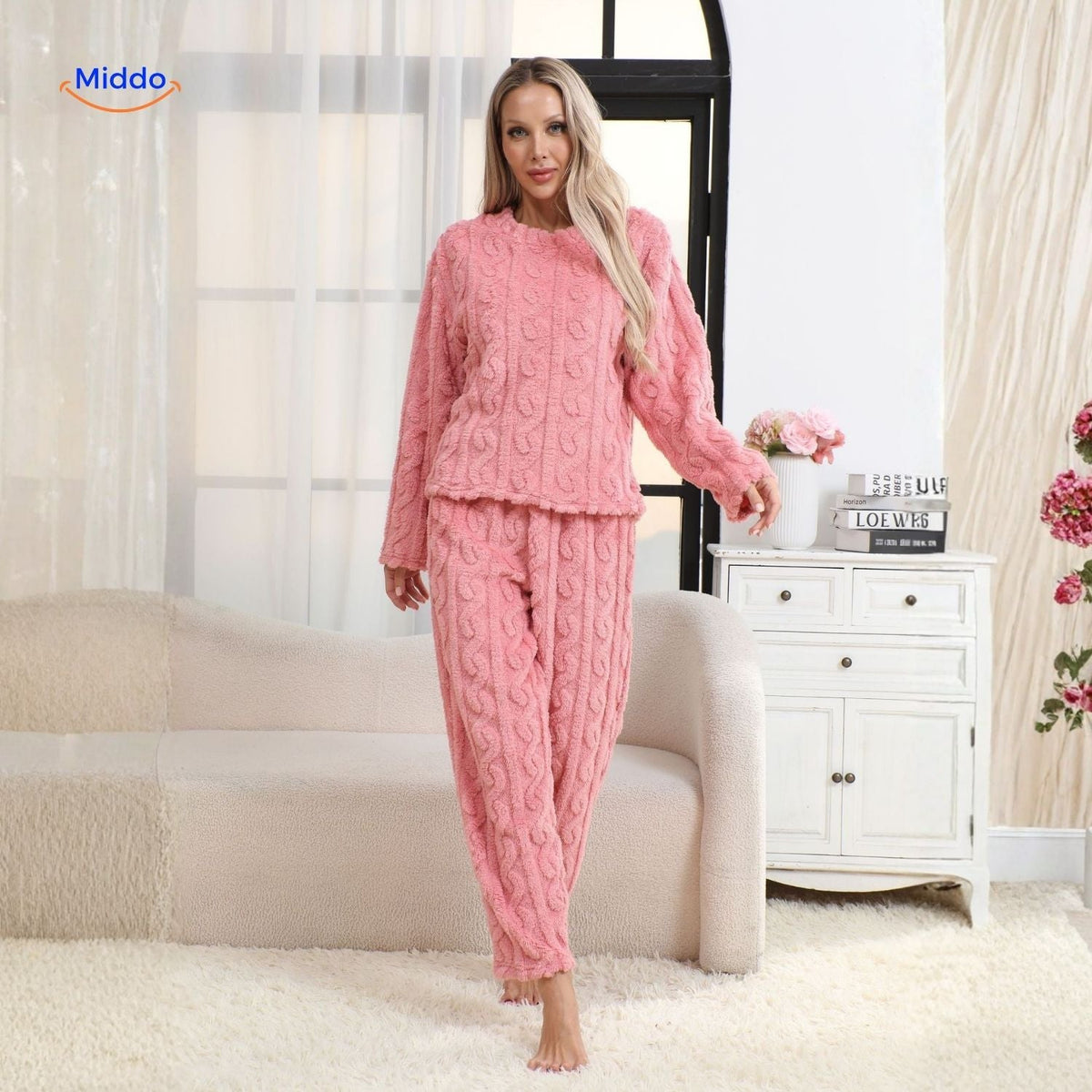 Plush Fleece Pajama Set – Long Sleeve Top & Pants for Women – Winter Loungewear for Cozy Nights at Home | Thomler
