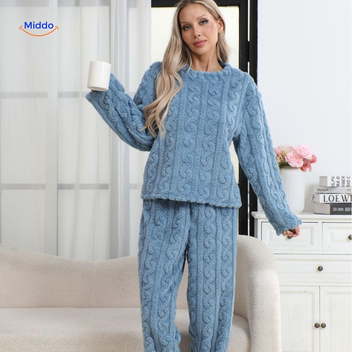 Plush Fleece Pajama Set – Long Sleeve Top & Pants for Women – Winter Loungewear for Cozy Nights at Home | Thomler