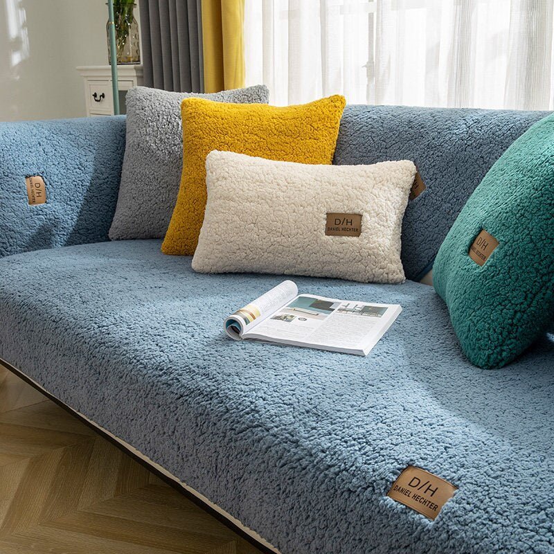 Plush Fleece Couch Cover with Non-Slip Backing – Pet Hair & Stain Protection + 2 Pillow Covers for Living Room Sofas | Thomler