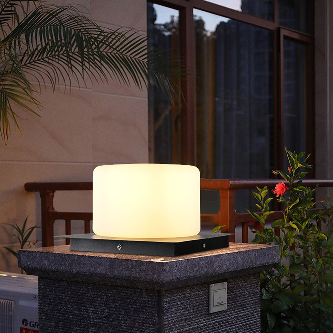 Contemporary Stainless Steel Bollard Lamp for Pathways, Driveways & Courtyards – Waterproof LED Column Light with Warm Glow | Thomler