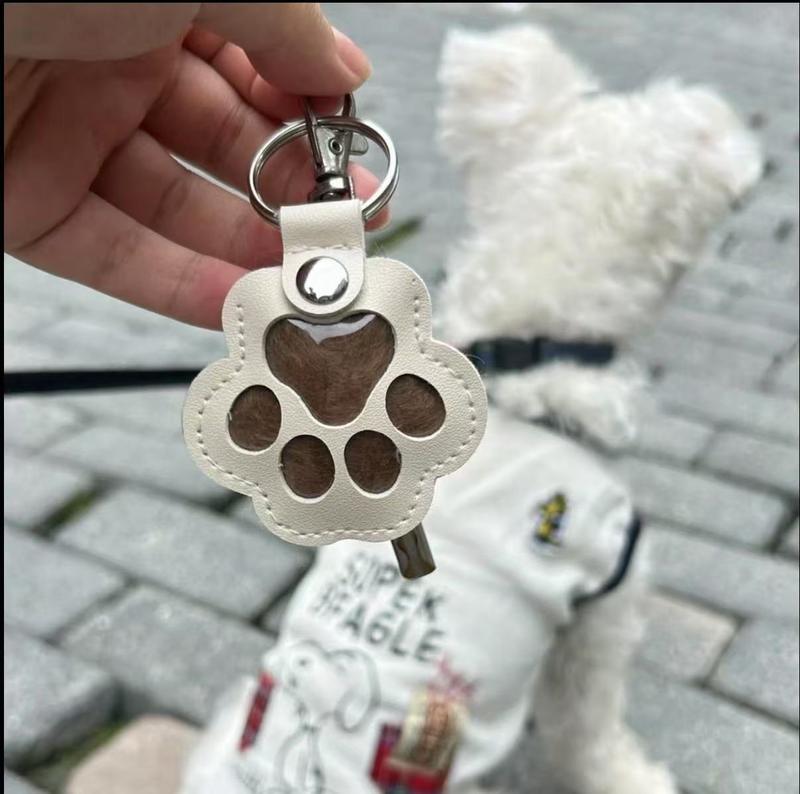 Pet Memorial Keychain with Hidden Keepsake Chamber – Leather Paw Print Charm for Dog & Cat Lovers | Thomler