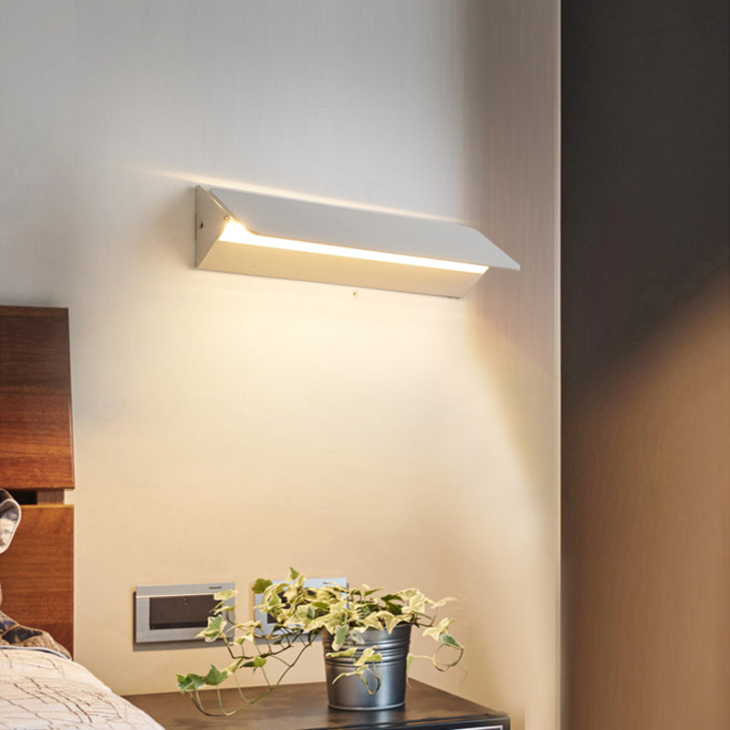 Adjustable Metal LED Wall Light with Pivoting Head for Living Room & Hallway Lighting | Thomler