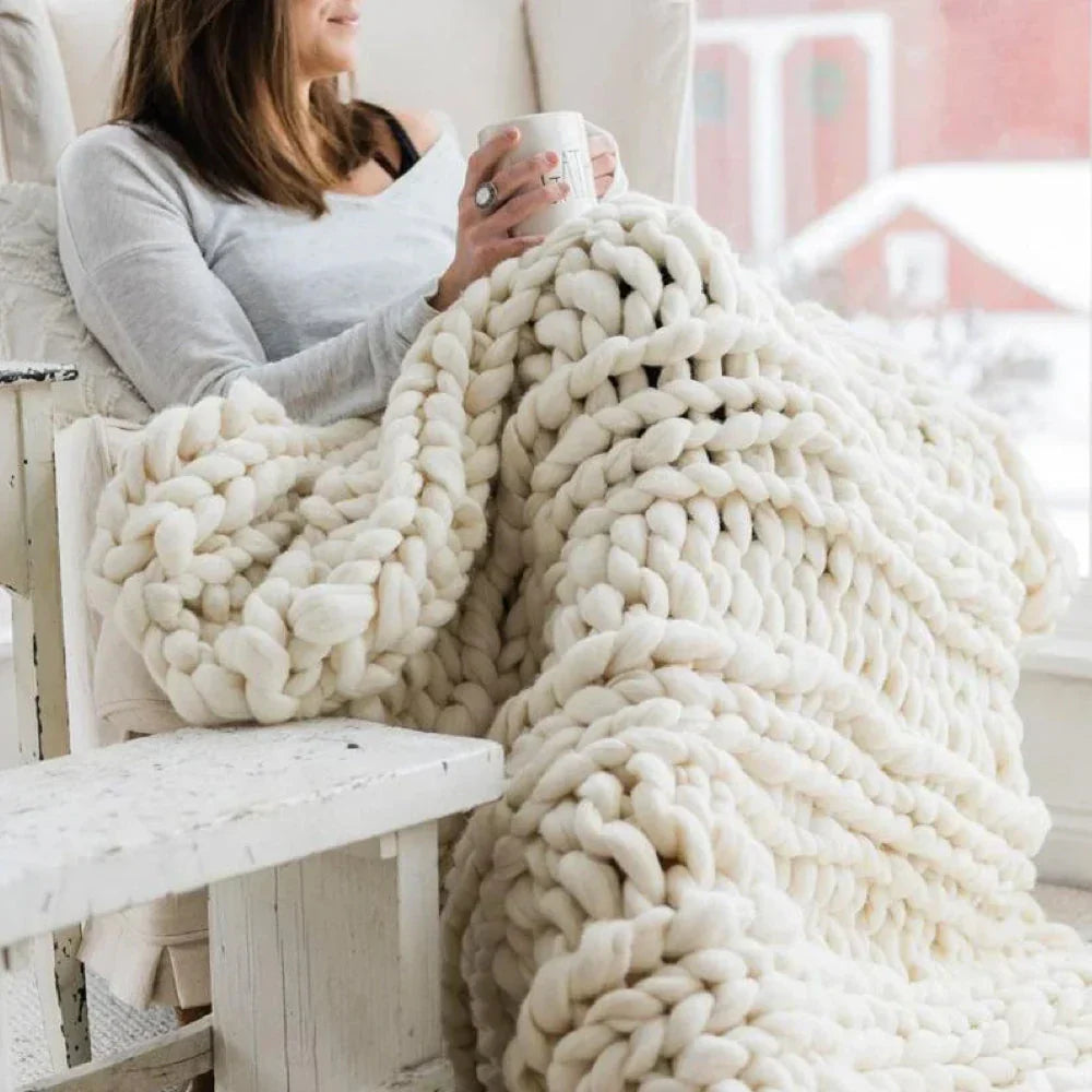 Super Bulky Arm Knitting Yarn 35 oz Merino-Style Wool for Throw Blankets, Cushions & Home Décor Crafts | Thomler