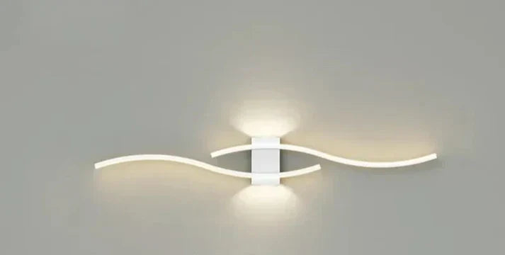Curved LED Wall Sconce – Contemporary Metal Fixture for Bedroom, Living Room & Office – 24 Inch Warm Glow | Thomler