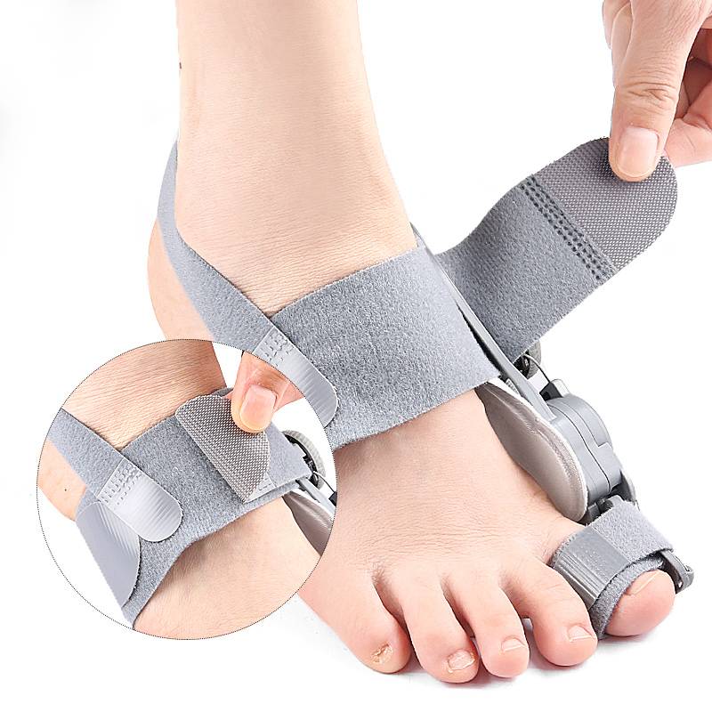 Adjustable Toe Straightener with Hinge System for Hallux Valgus Relief & Foot Alignment – Silicone Spacer for Day & Night Support | Thomler