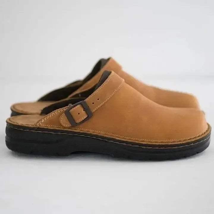Leather-Effect Slip-On Clogs for Men & Women – Cushioned Footbed, Lightweight Design, Casual Everyday Shoes for Indoor & Outdoor Wear | Thomler