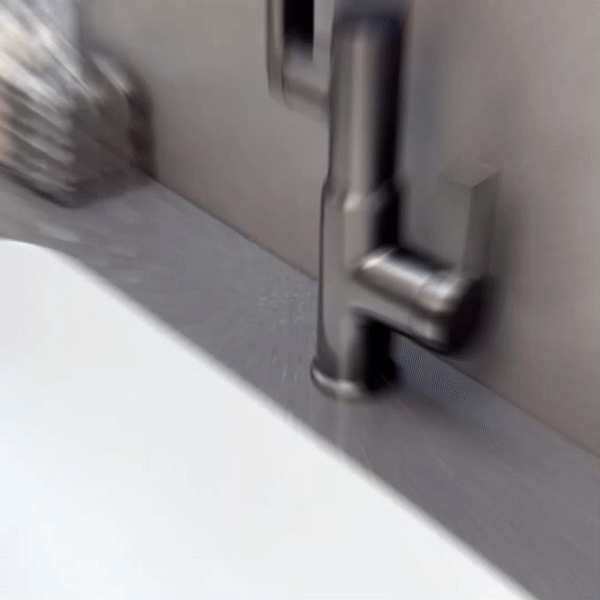 Smart Kitchen Faucet with LED Temperature Display – 360° Swivel Single Handle Sink Mixer Tap for Kitchen & Bathroom | Thomler
