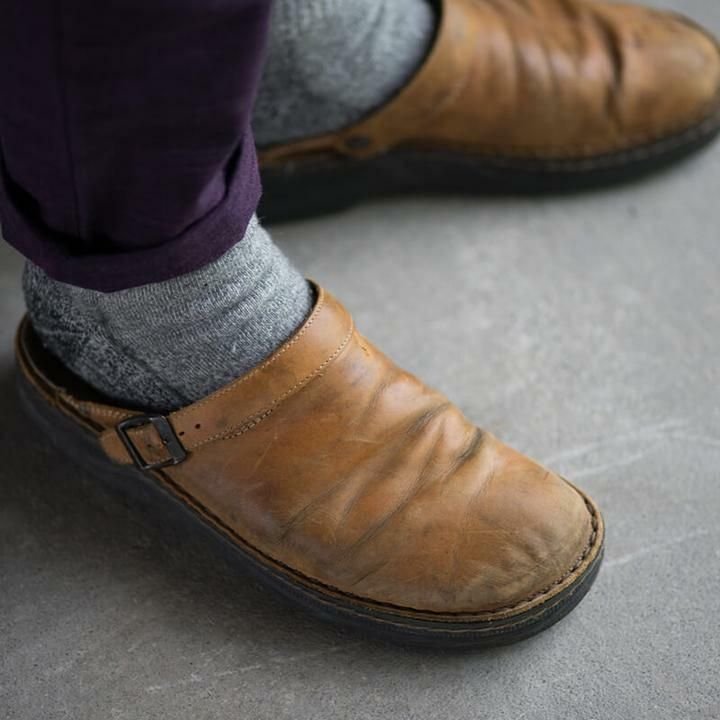 Men's Wooden Clogs with Open Back – Slip-On Mules with Rubber Sole for Work, Home & Casual Wear | Thomler