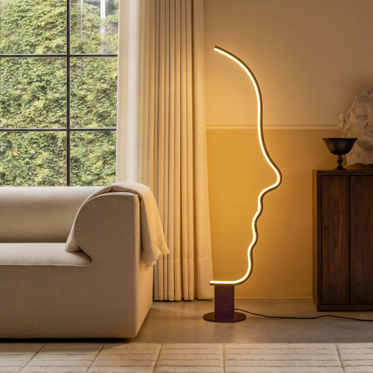 Sculptural Abstract Face Floor Lamp with Warm LED Light for Modern Living Rooms and Reading Nooks | Thomler