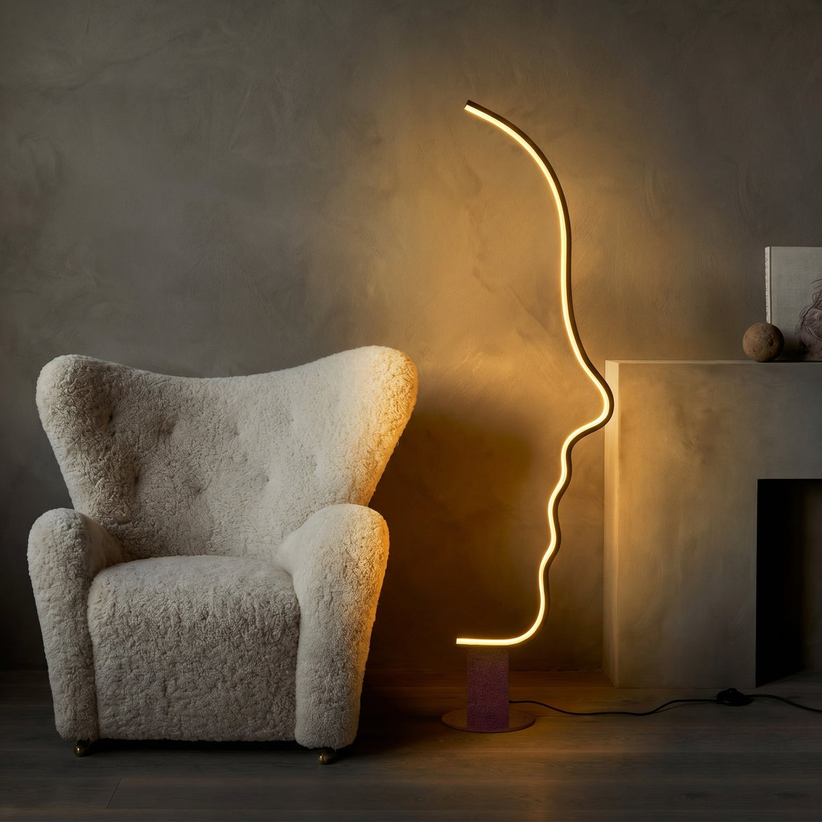Sculptural Abstract Face Floor Lamp with Warm LED Light for Modern Living Rooms and Reading Nooks | Thomler