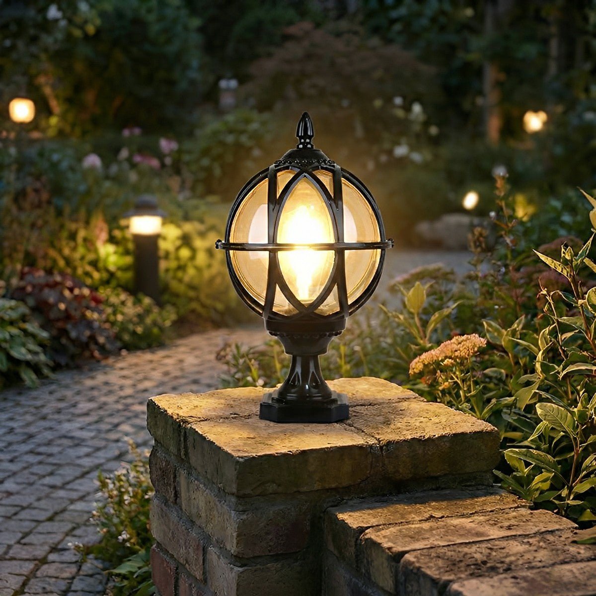 Spherical Pillar Cap Lantern for Decks, Patios & Fences – Weather-Resistant Orb Fixture | Thomler