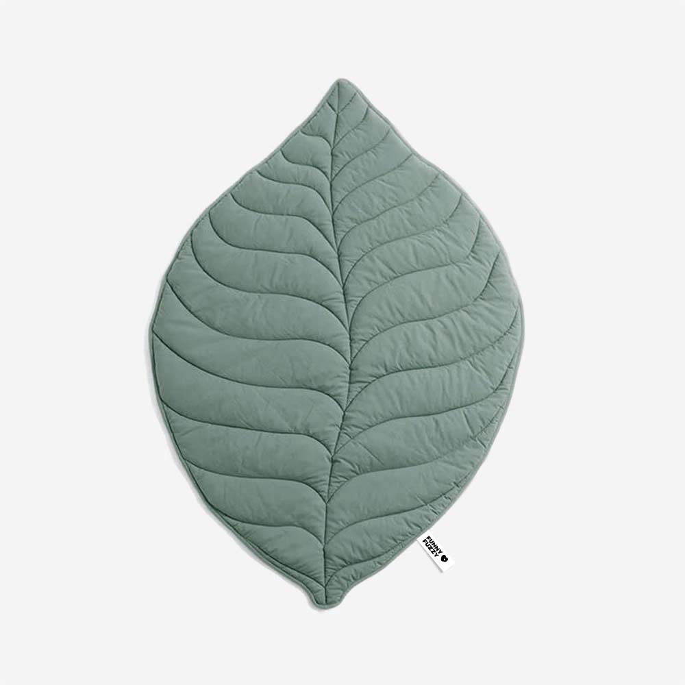 Botanical Leaf-Shaped Pet Throw Blanket - Soft Cotton-Polyester Cover for Dogs & Cats - Machine Washable Couch Protector & Floor Mat for | Thomler