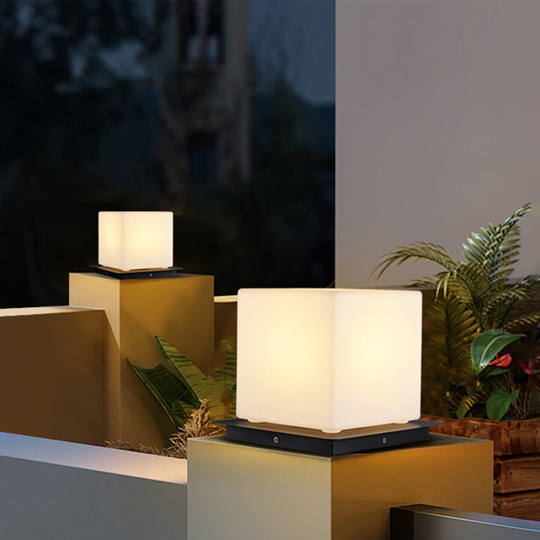 Contemporary Stainless Steel Bollard Lamp for Pathways, Driveways & Courtyards – Waterproof LED Column Light with Warm Glow | Thomler