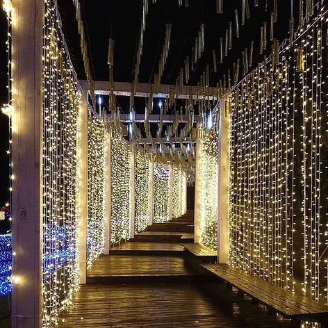 Outdoor Solar Curtain Light 300 LED 7 ft x 10 ft Waterproof Garden Patio Pergola Decoration | Thomler