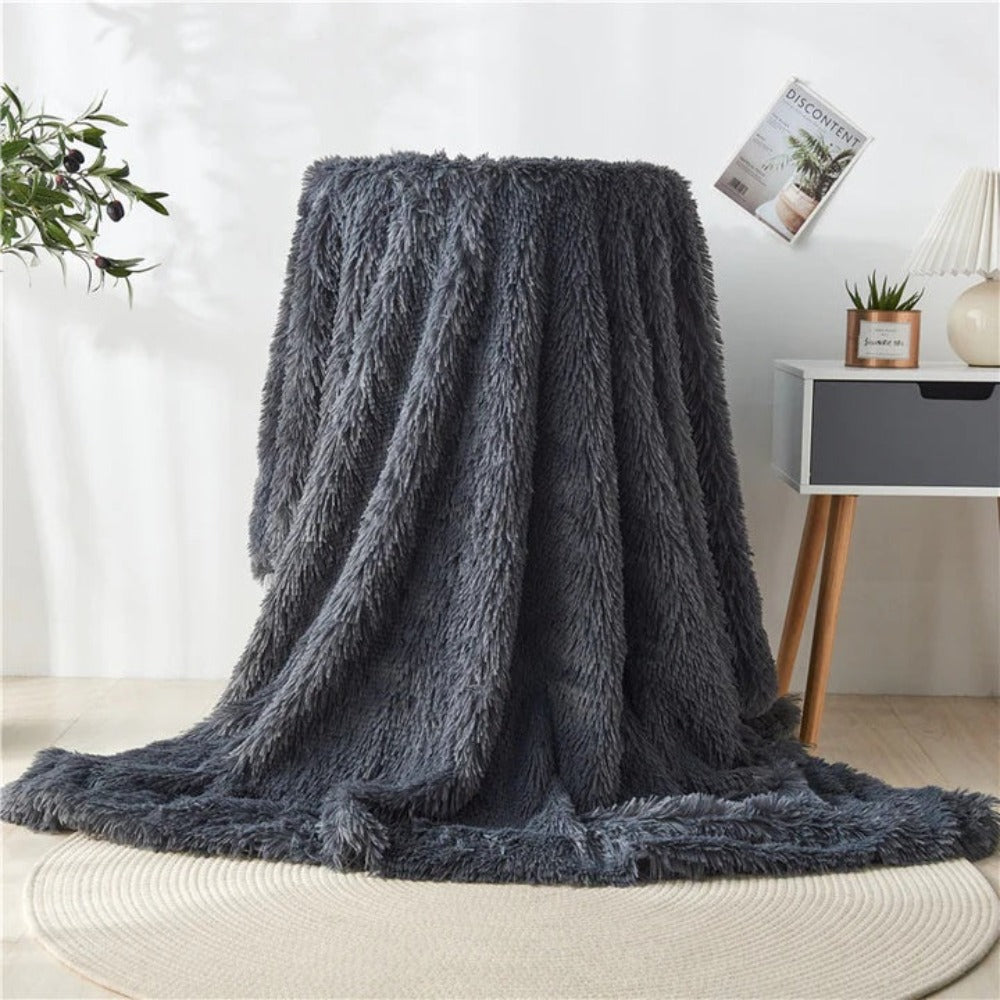 Reversible Plush Synthetic Fur Throw – Year-Round Warmth & Silky Softness for Couch, Bed & Travel | Thomler