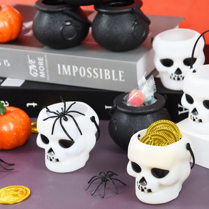 6-Pack Mini Cauldron Candy Holders for Trick-or-Treat & Party Favors – Durable Plastic Treat Buckets for Halloween, Kids Activities | Thomler