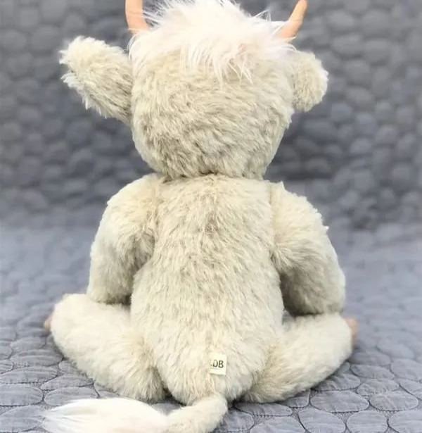 Handcrafted Scottish Highland Cattle Stuffed Animal with Flower Crown for Kids & Collectors | Thomler