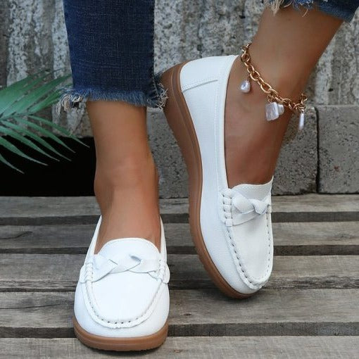 Women's Leather Slip-On Loafers Orthopedic Walking Shoes Wide Toe Box Arch Support Casual Footwear for All-Day Comfort | Thomler