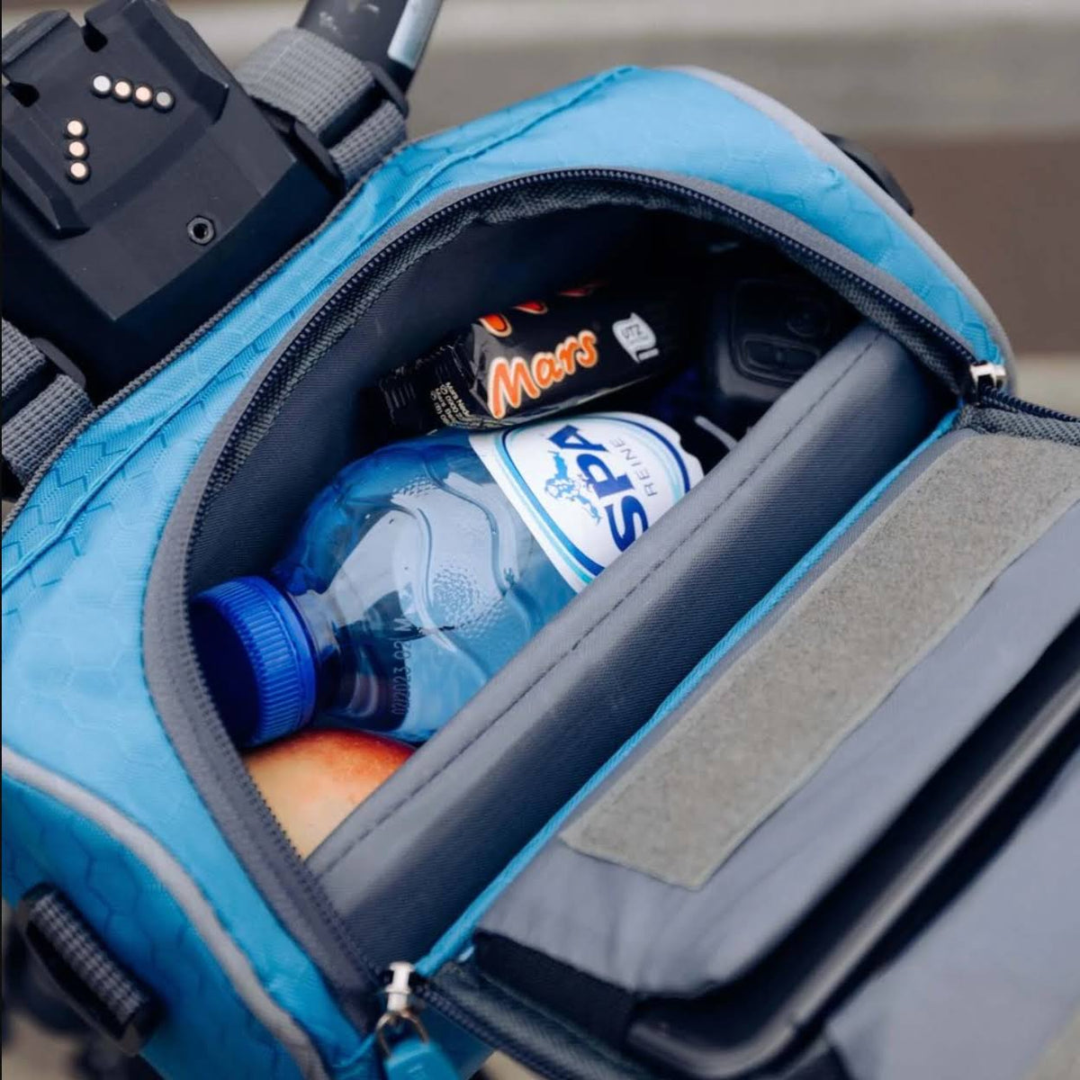 Touchscreen Handlebar Bike Bag – Weatherproof Storage with Phone Window for Cycling | Thomler