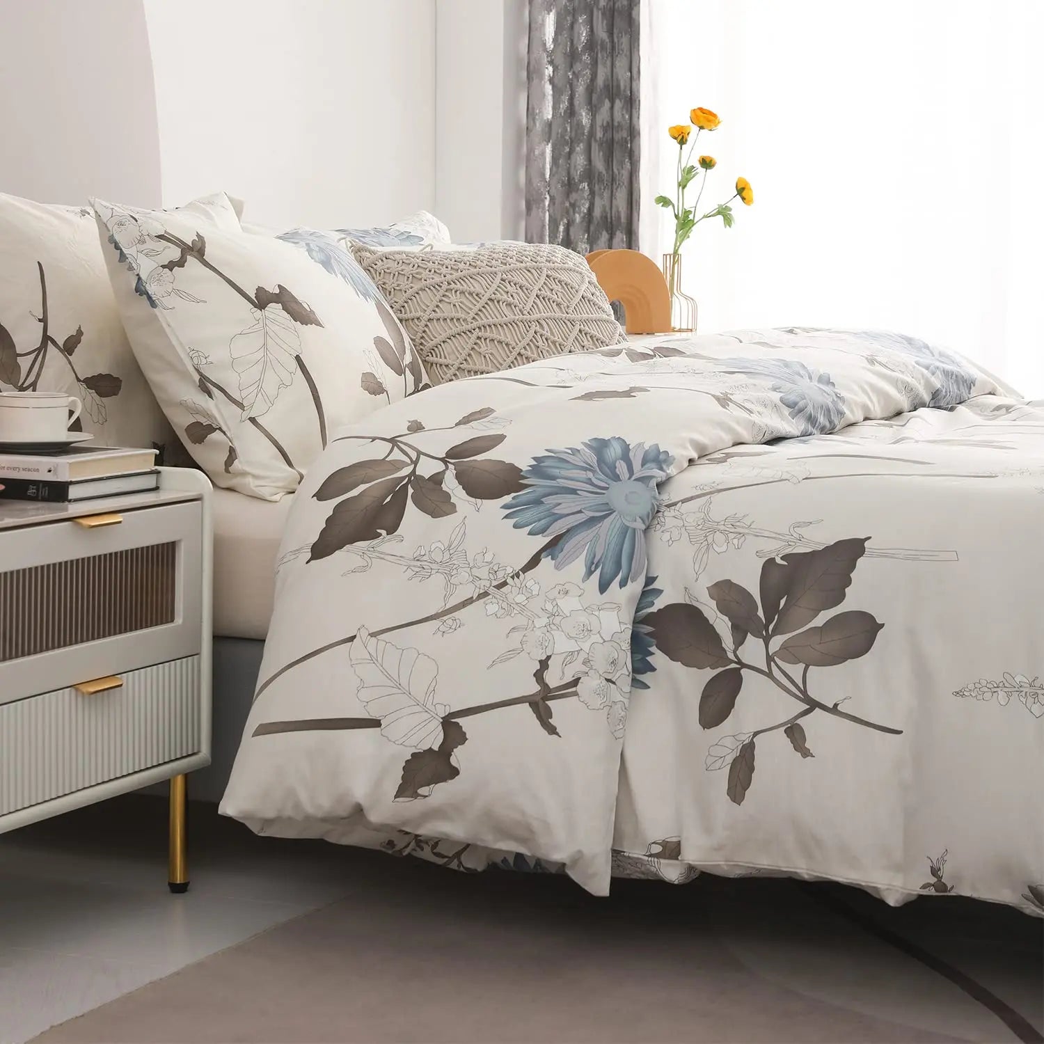 Botanical Cotton Comforter Cover Set with Reversible Floral Print for King Queen Single Beds – 4-Piece Bedding Kit with Pillow Shams | Thomler