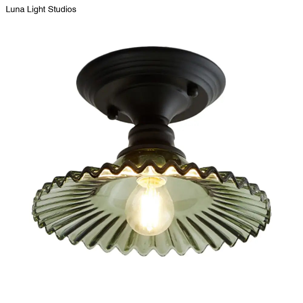 Ribbed Glass Ceiling Light – Single-Bulb Close-to-Ceiling Fixture with Scalloped Edge for Kitchen, Hallway & Bedroom | Thomler