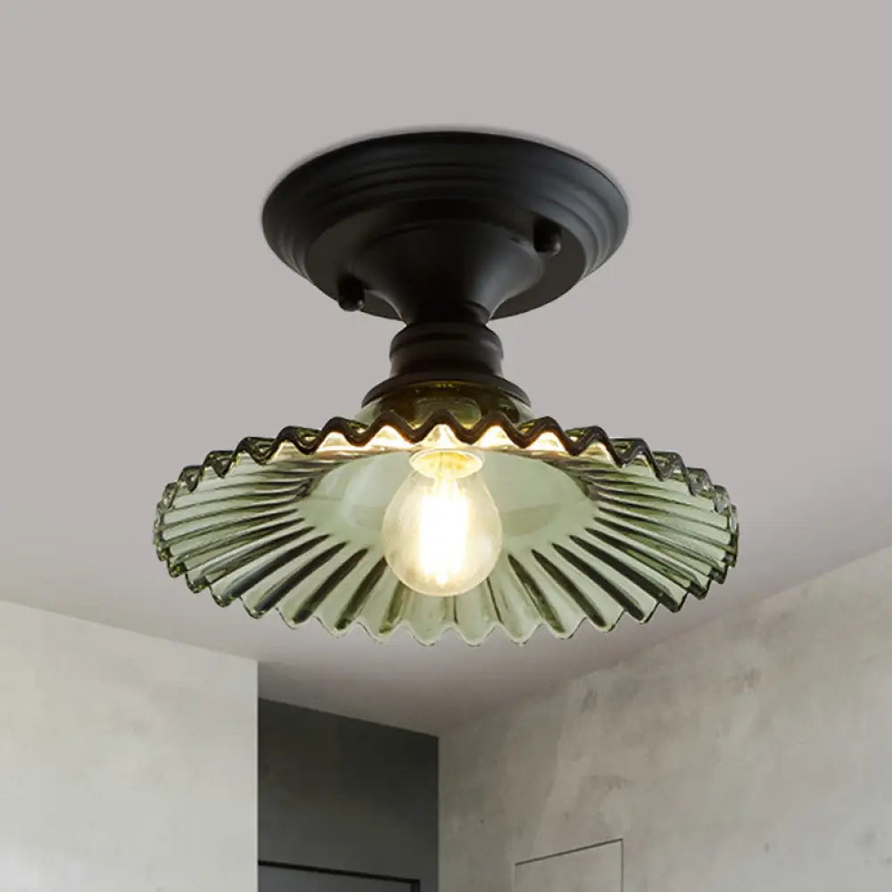 Ribbed Glass Ceiling Light – Single-Bulb Close-to-Ceiling Fixture with Scalloped Edge for Kitchen, Hallway & Bedroom | Thomler