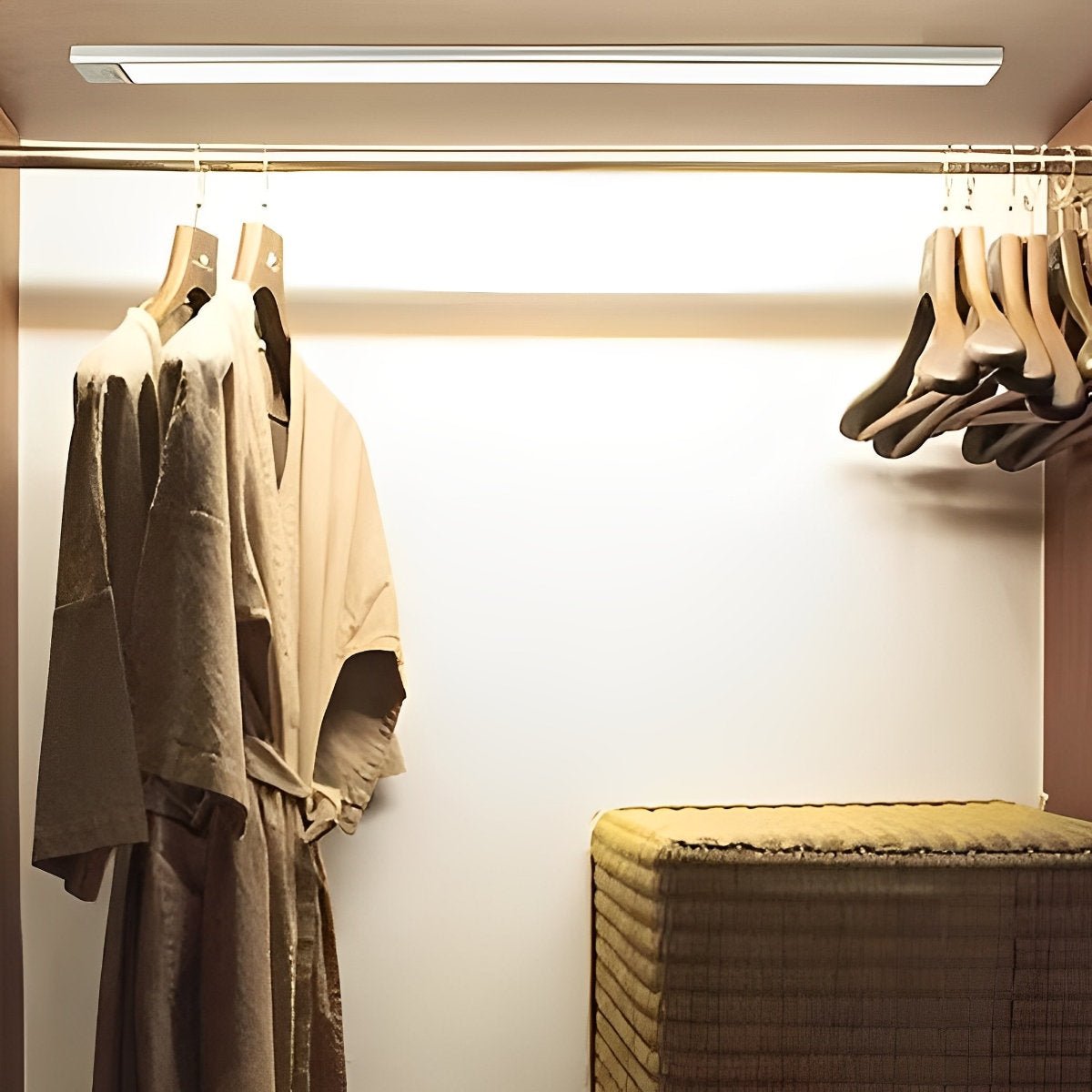 Cabinet Light Aluminium 60.0 cm Motion Sensor USB Rechargeable Kitchen Wardrobe Under Cabinet LED Strip Lighting | Thomler