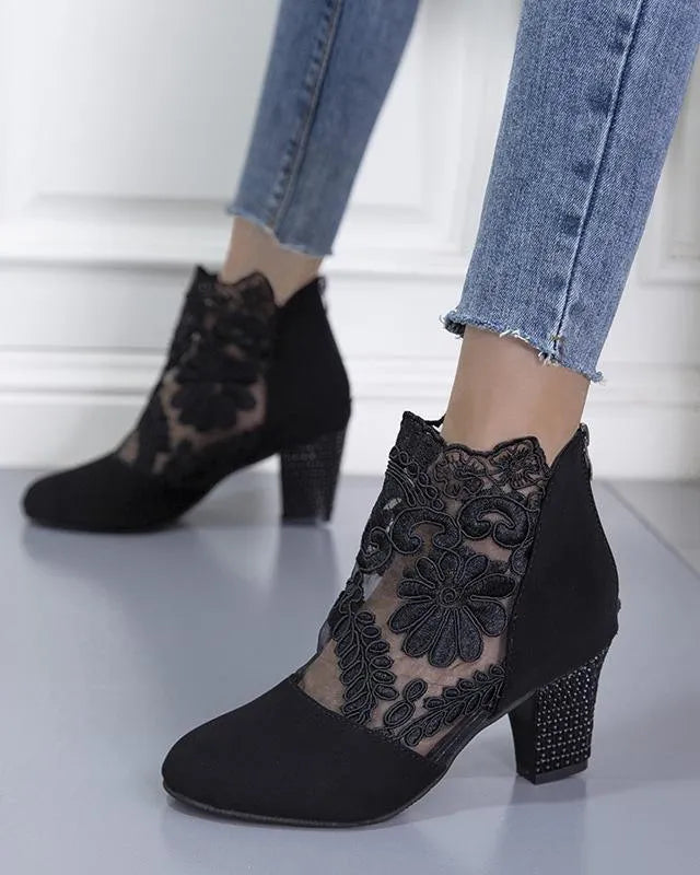 Women's Pointed Toe Block Heel Pumps – Classic Stiletto Design for Office, Evening & Daily Wear | Thomler