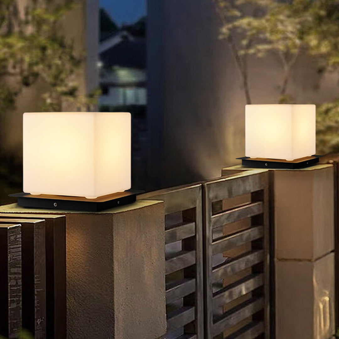 Contemporary Stainless Steel Bollard Lamp for Pathways, Driveways & Courtyards – Waterproof LED Column Light with Warm Glow | Thomler
