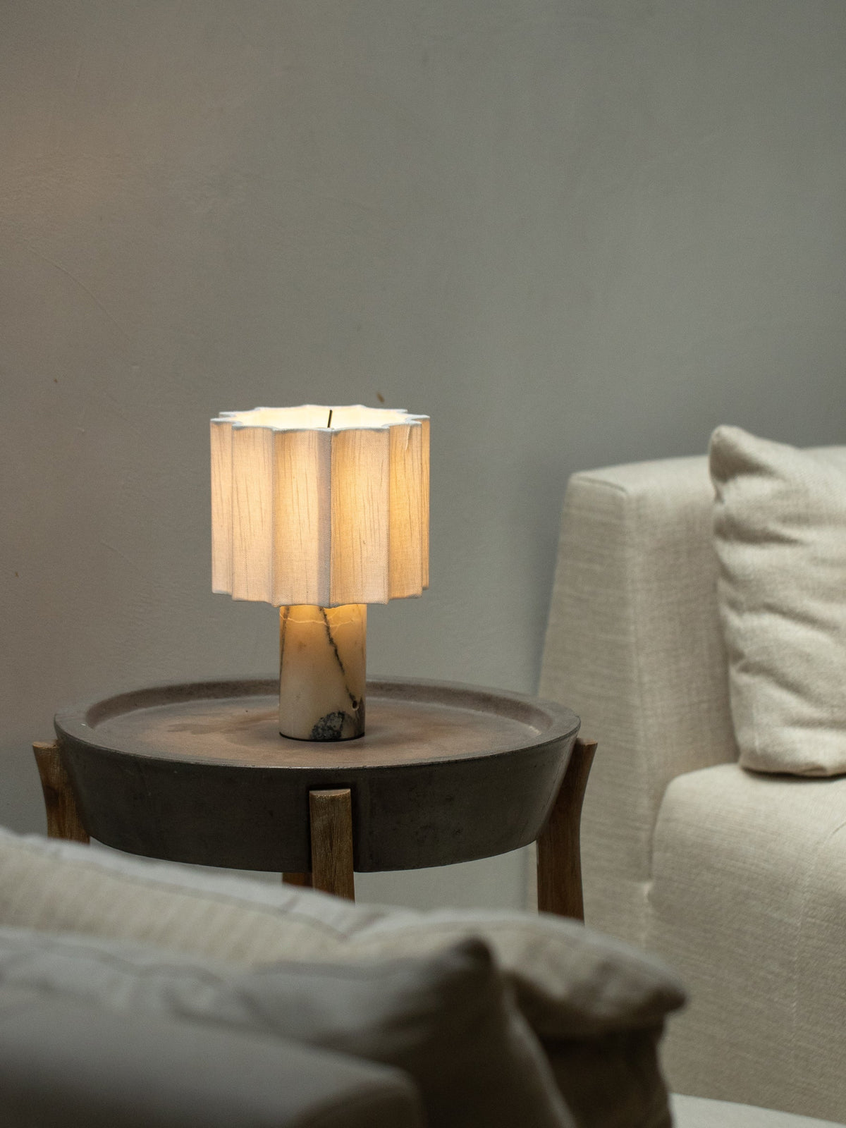 Battery-Powered LED Accent Light with Stone Base and Fabric Diffuser for Tabletops | Thomler