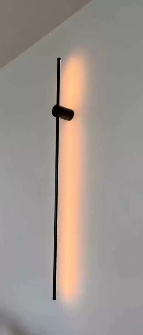Rotating LED Bar Sconce in Metal & Acrylic – 3 Lengths Available | Thomler