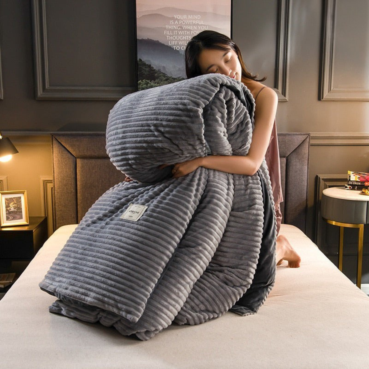 Reversible Fleece Comforter Set with Matching Pillowcase | Ultra-Soft Double-Layer Bedding for Cold Nights | Cozy Winter Duvet | Thomler