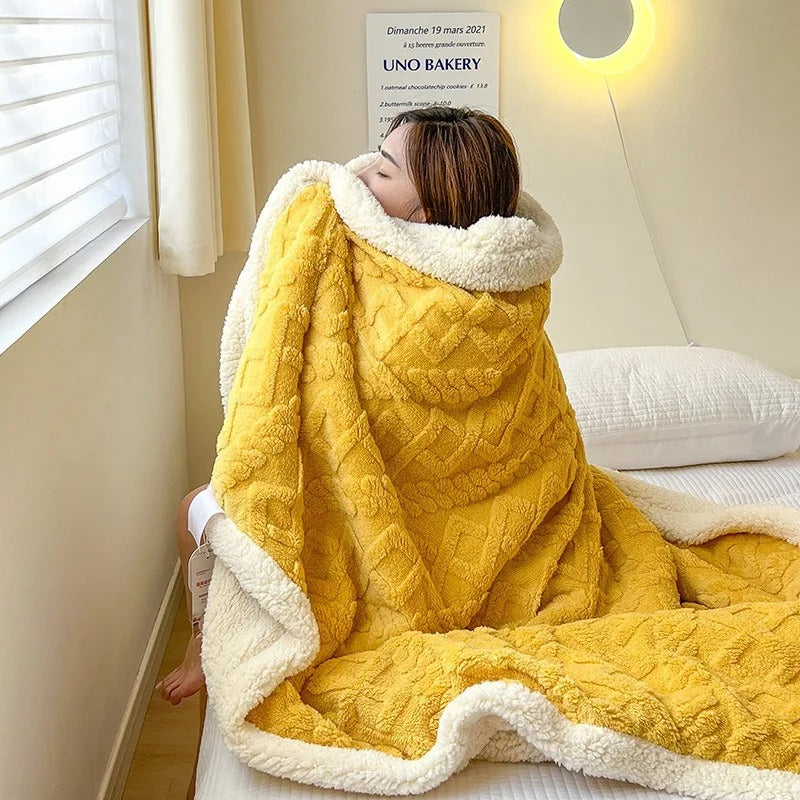 Plush Lamb Wool & Fleece Winter Blanket for Couch and Bed – Insulating Heavyweight Throw for Cold Nights | Thomler