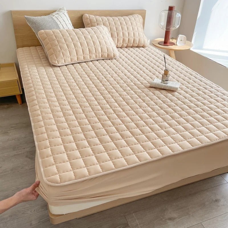 Breathable Mattress Protector Cover – Waterproof, Hypoallergenic, Soft Fitted Sheet for Twin, Full, Queen & King Beds | Thomler