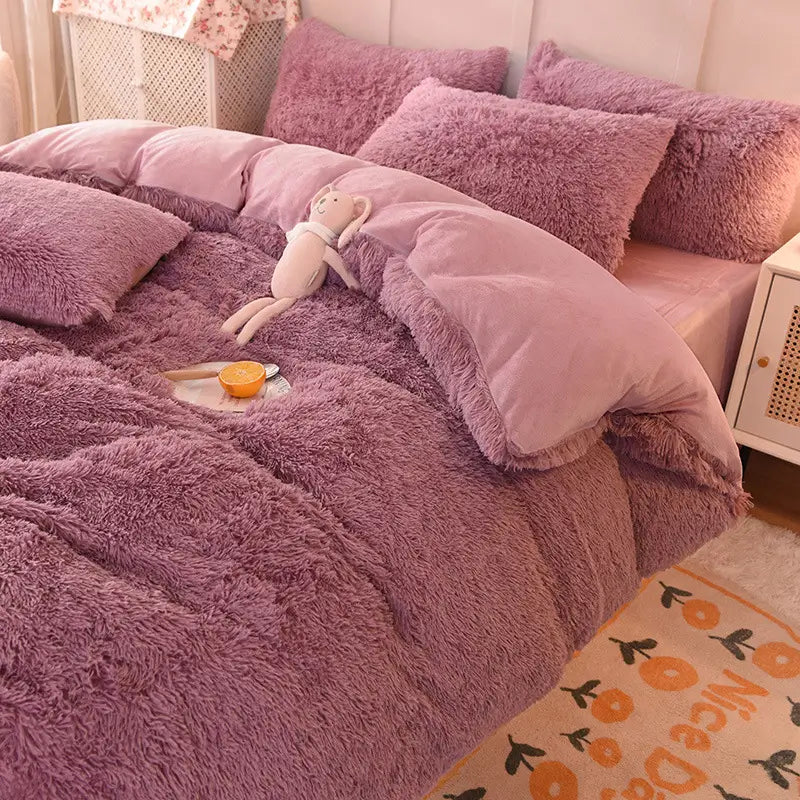 Ultra-Soft Sherpa Fleece Comforter Set – Plush Cloud-Like Warmth for Winter Nights | Thomler