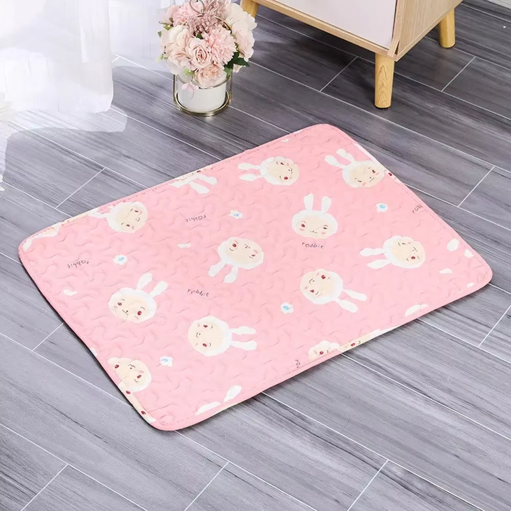 Self-Cooling Pet Bed Mat with Non-Slip Base for Cats & Dogs – Washable Heat-Regulating Fabric, 3 Sizes Available | Thomler