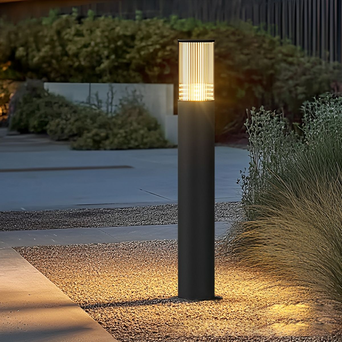 Black Aluminum LED Column Bollard for Pathway & Driveway Lighting – IP65 Weather Resistant, 3000K Glow, 7W Hardwired, for Garden Yard Villa | Thomler