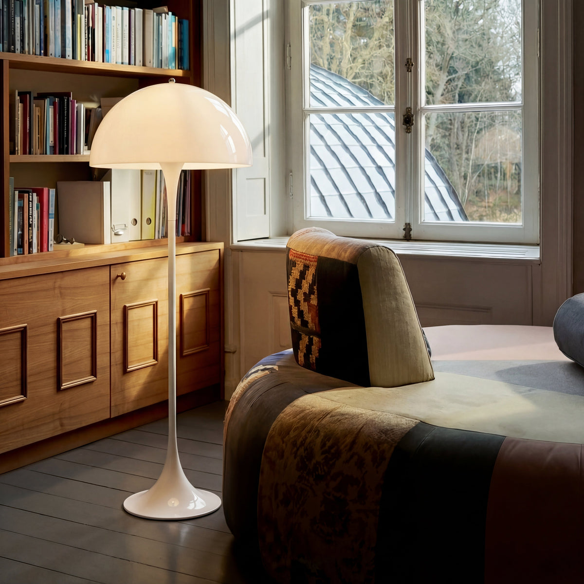 Modern Mushroom Floor Lamp with Warm LED Glow – Sculptural Dome Accent Light for Living Room, Bedroom & Home Decor | Thomler